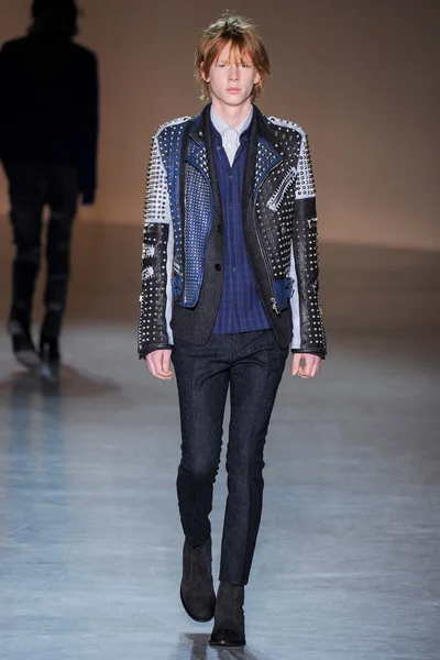 Look 23